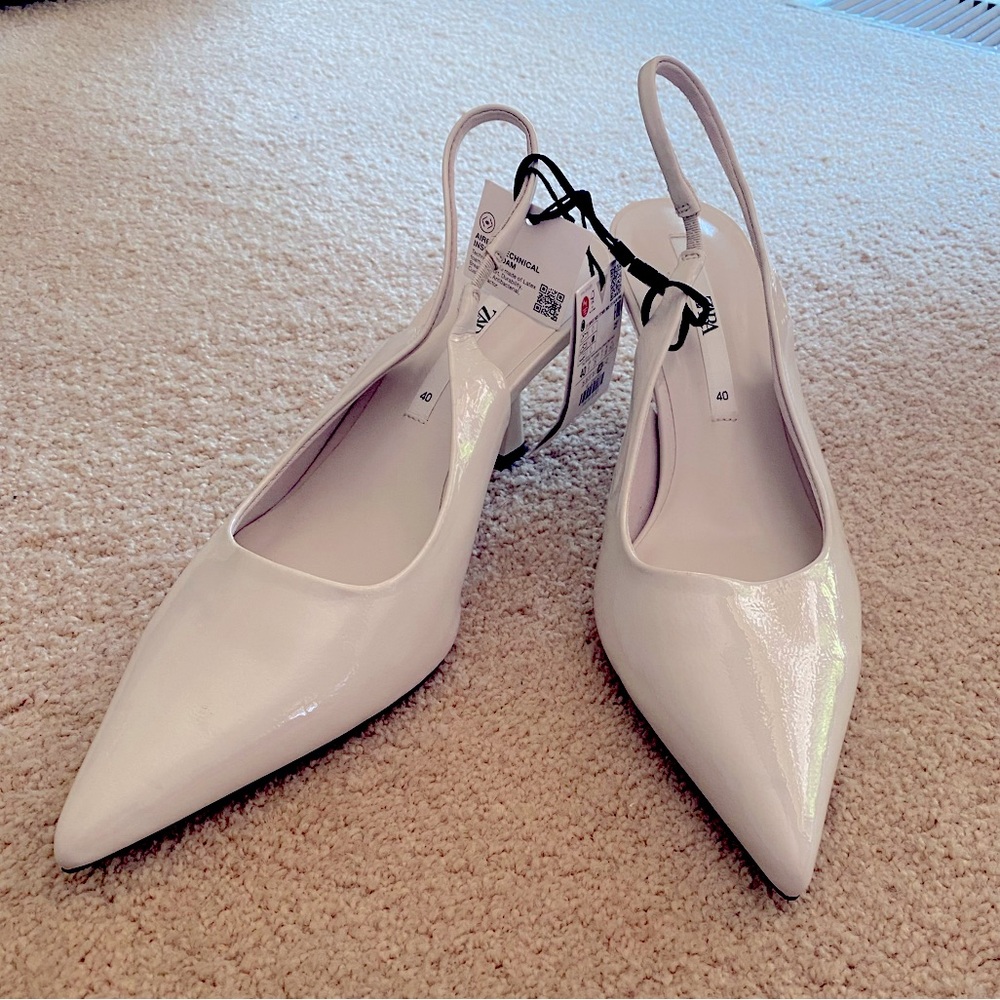 New unworn Zara 2 inch heel off white sling back